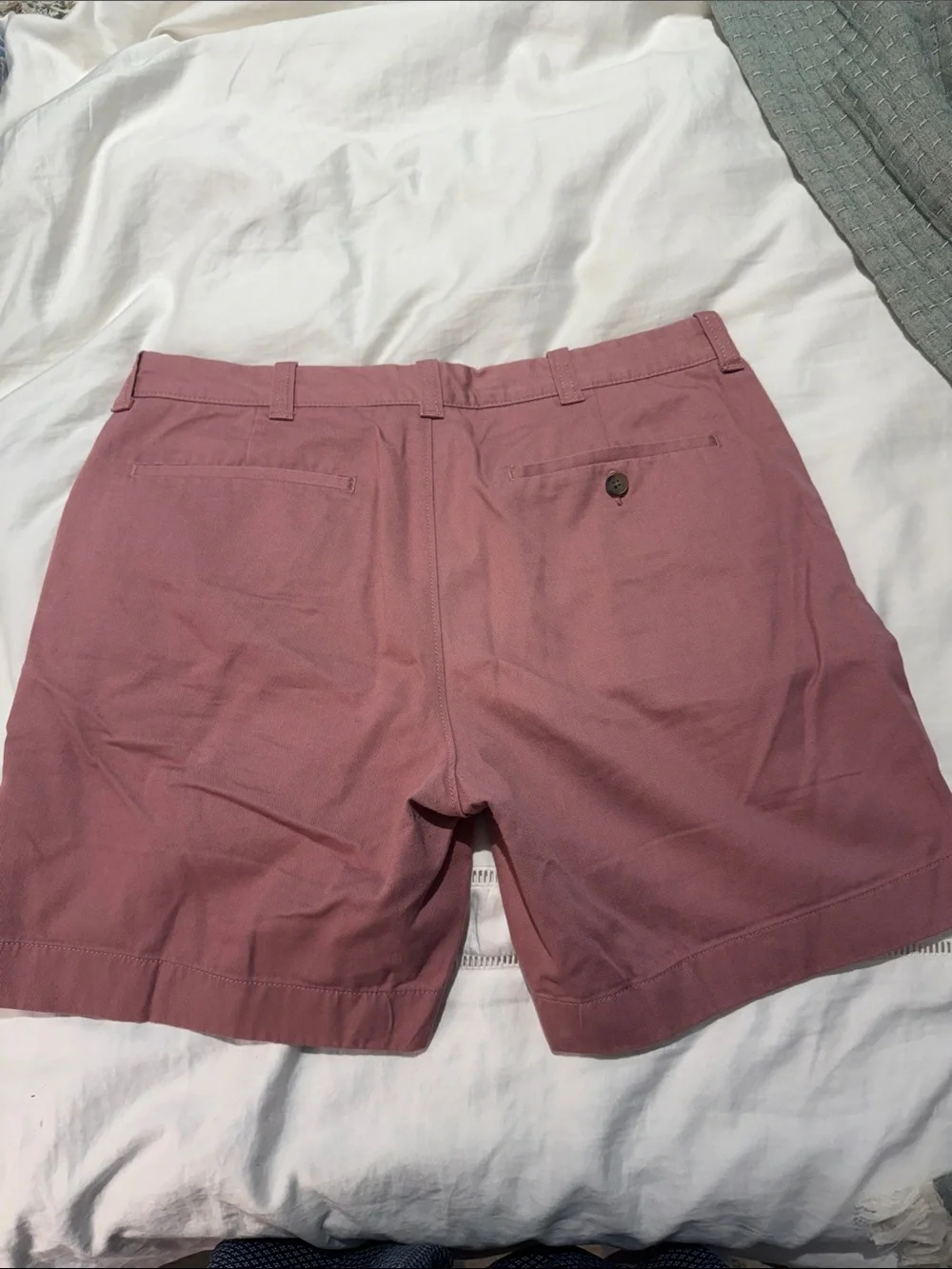 J. Crew Coral Pink Reade Flat Front Men's Shorts size 32 - 7” inseam